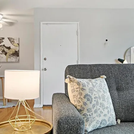 Relaxing 1Br Apt Close To Dining & Stores - Bell E3